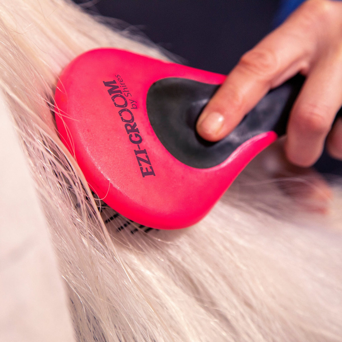 Shires EZI-GROOM Grip Mane & Tail Brush One SIze
