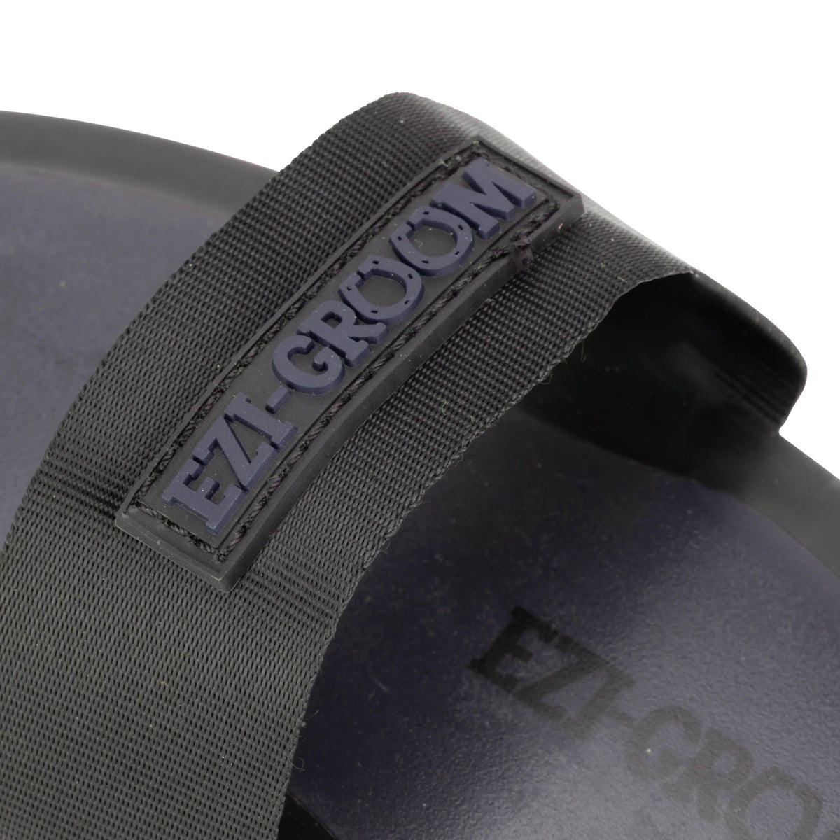 Shires EZI-GROOM Grip Body Brush Small