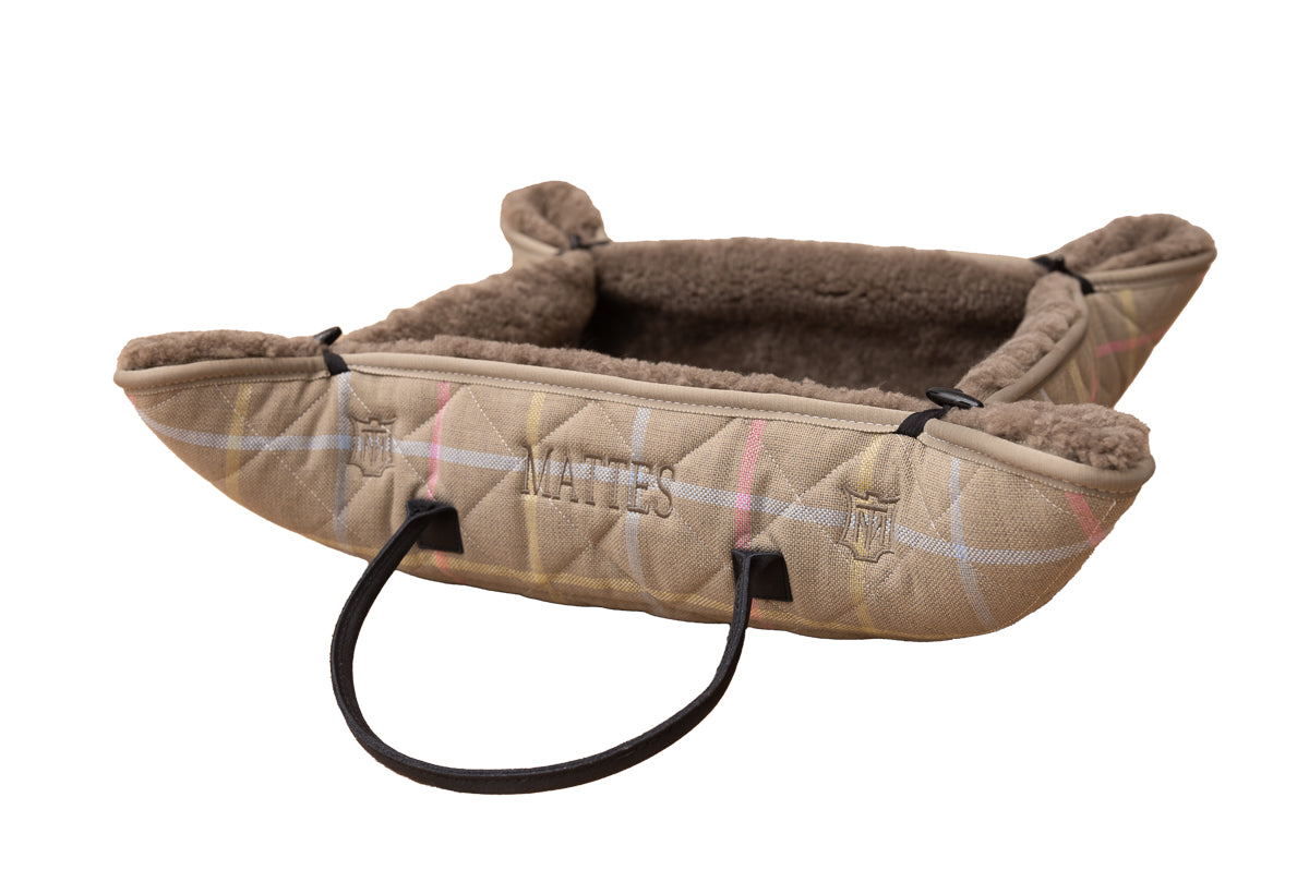 E.A.Mattes SS 24 Senegal Schlamm Sheepskin Dog Bed | Various Sizes